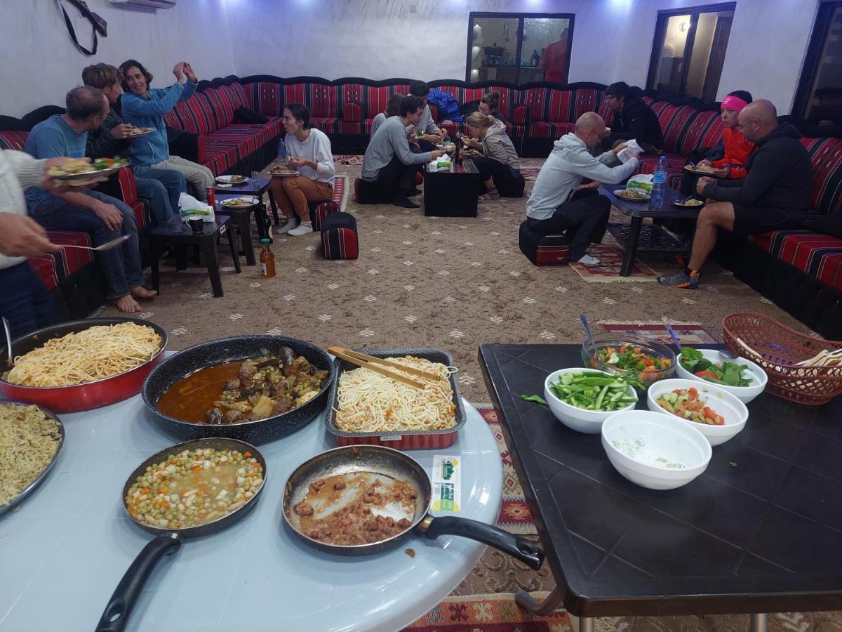 Wadi Rum Oryx Hostel & Tours Exterior foto