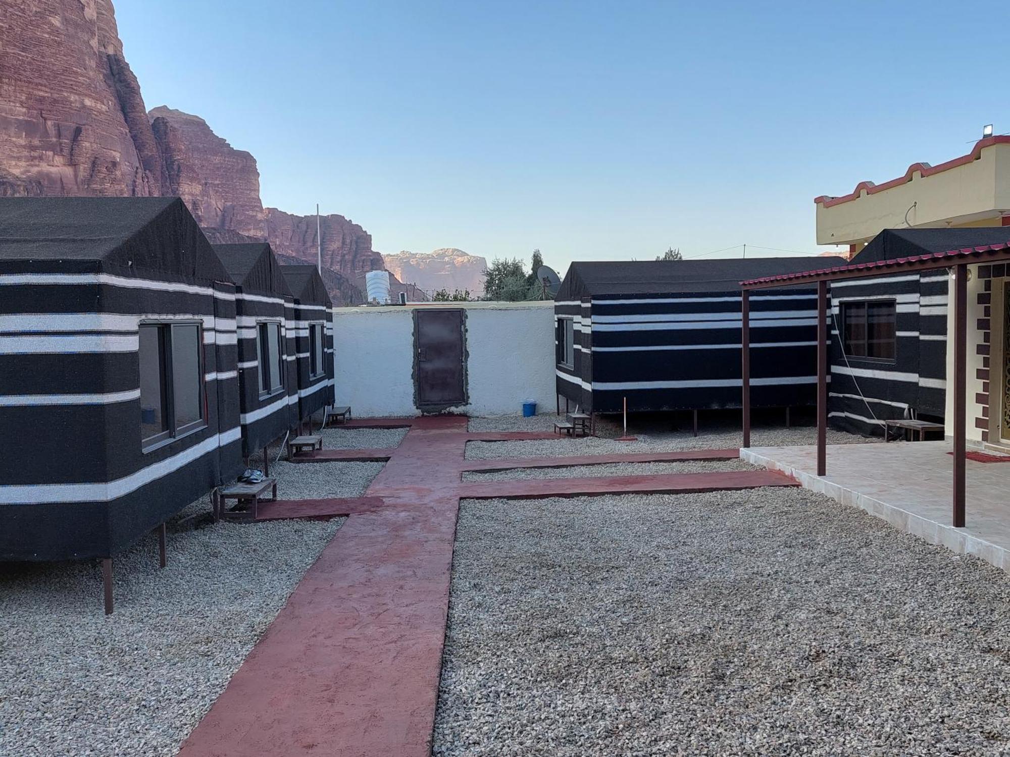 Wadi Rum Oryx Hostel & Tours Quarto foto